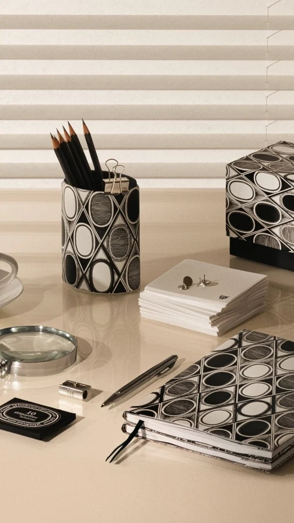 Pencil pot - Diamonds in Graphite