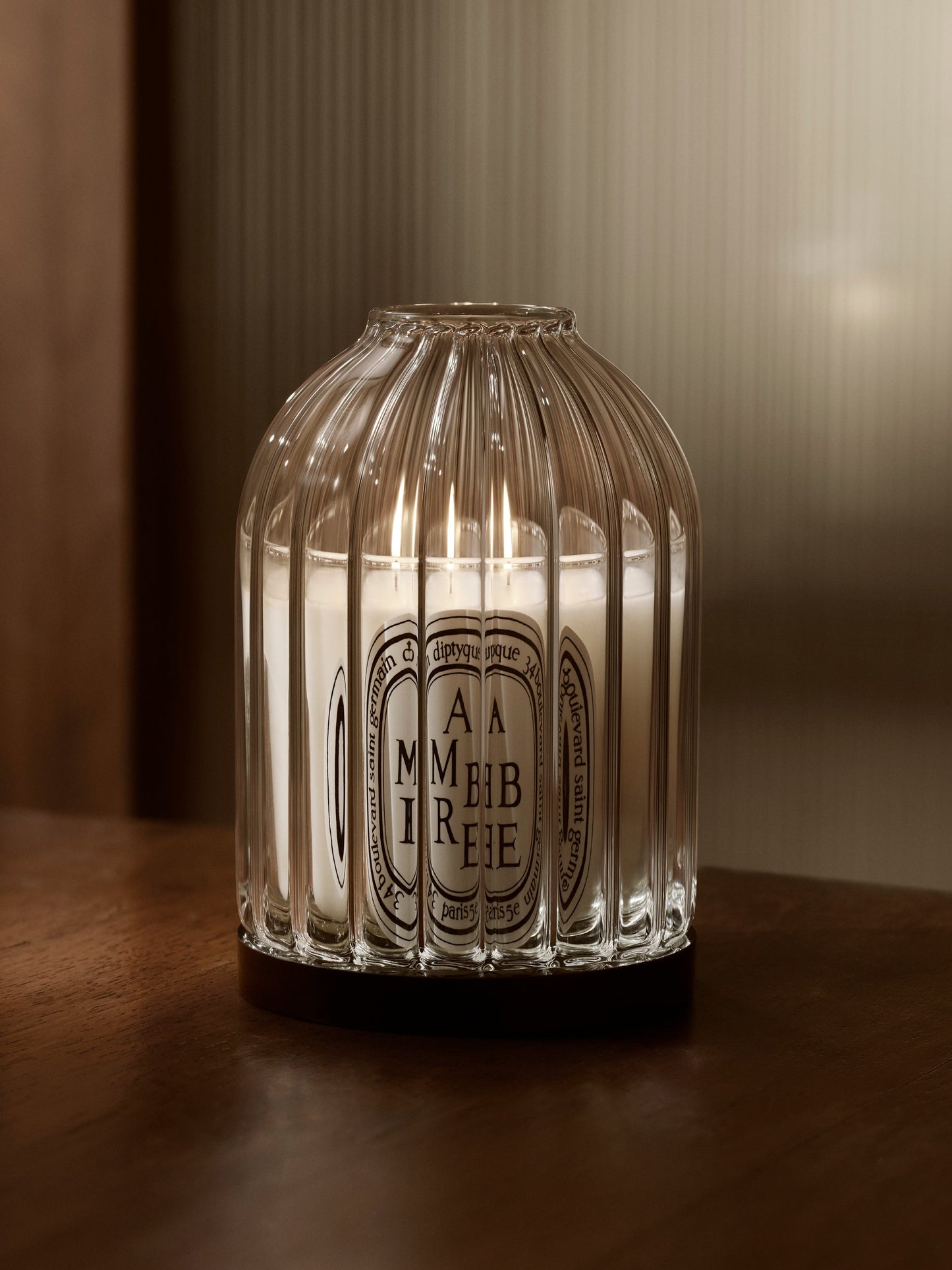 Ribbed candle holder - For classic candles