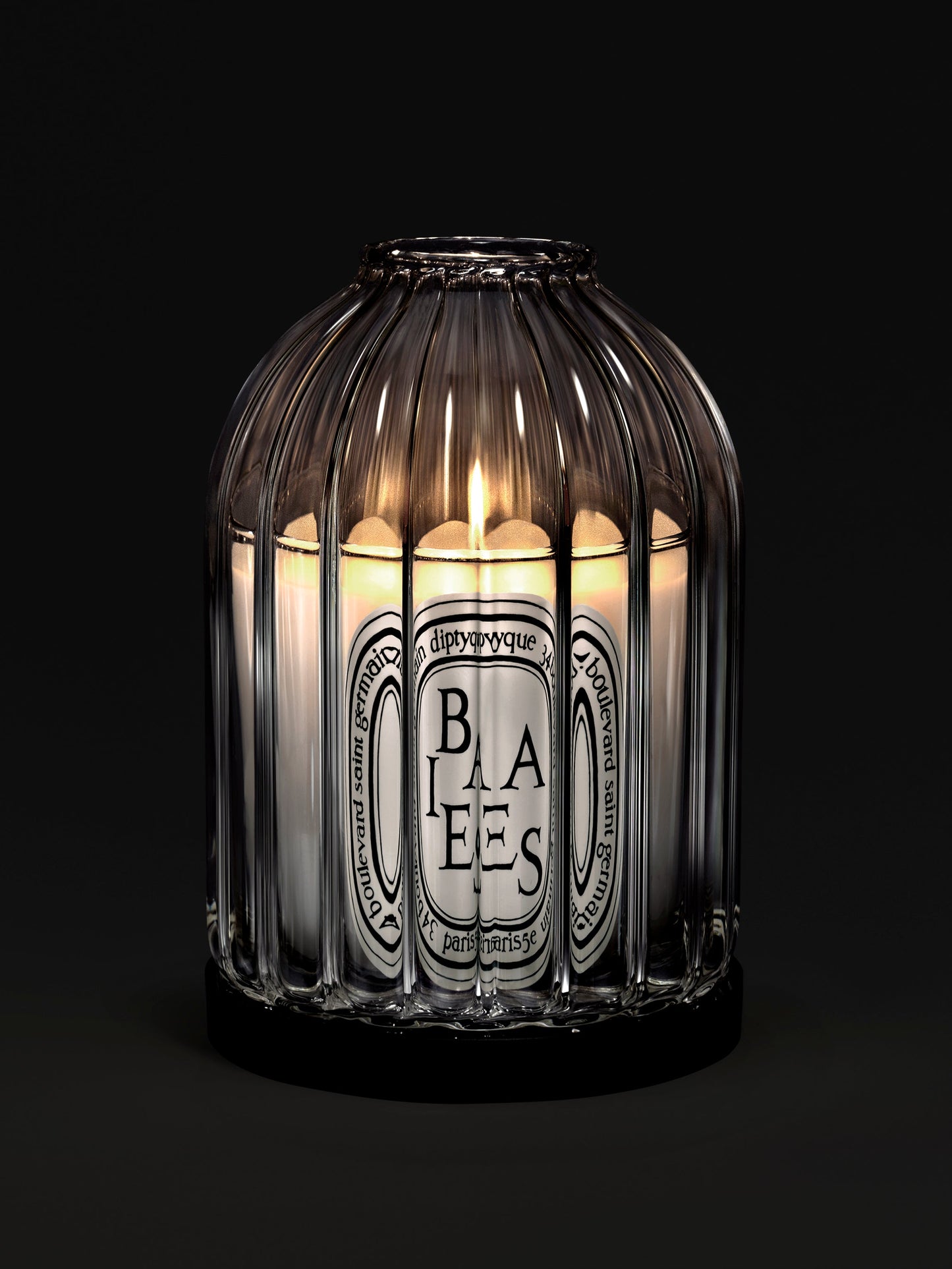 Ribbed candle holder - For classic candles