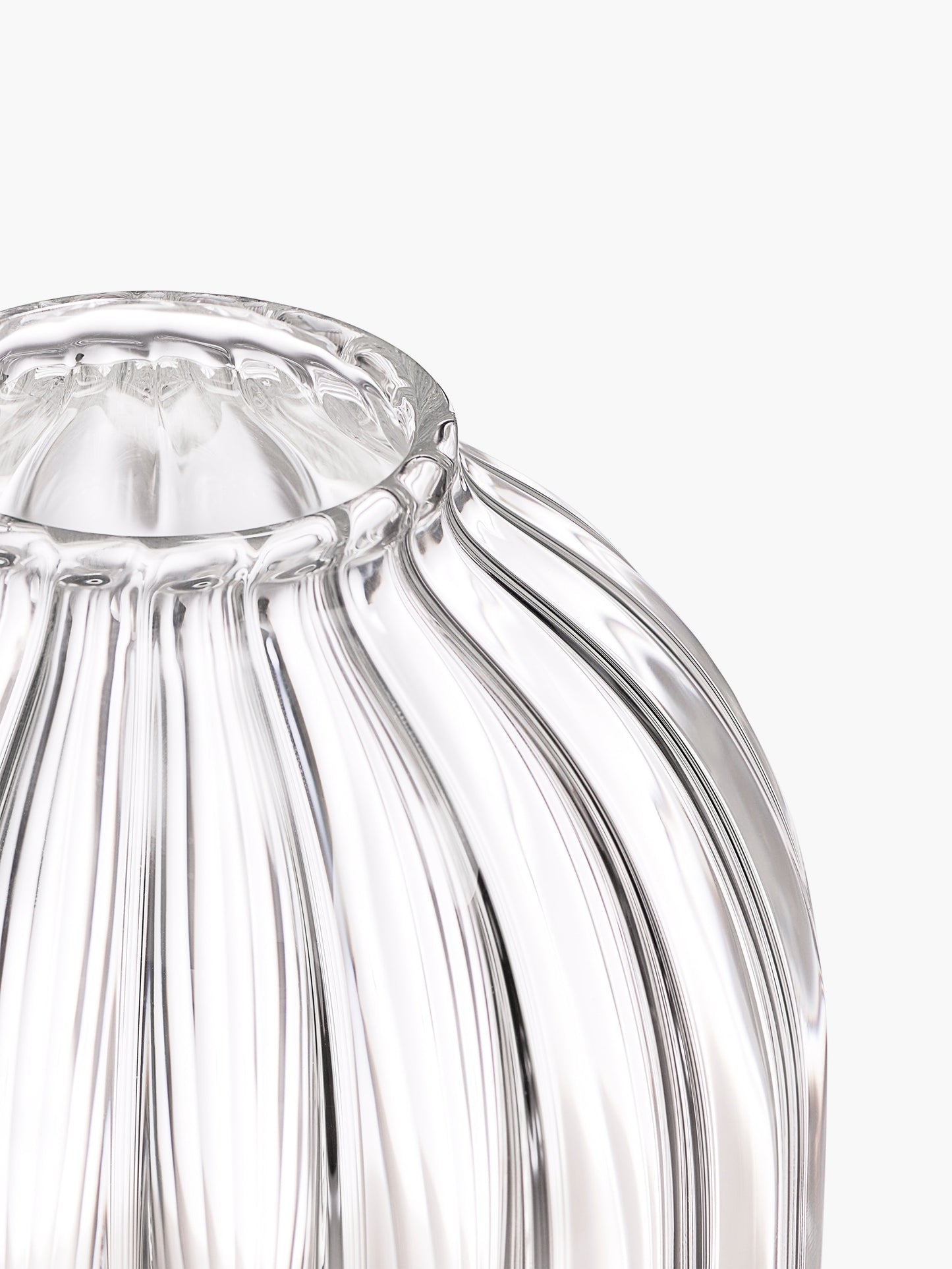 Ribbed candle holder - For small candles