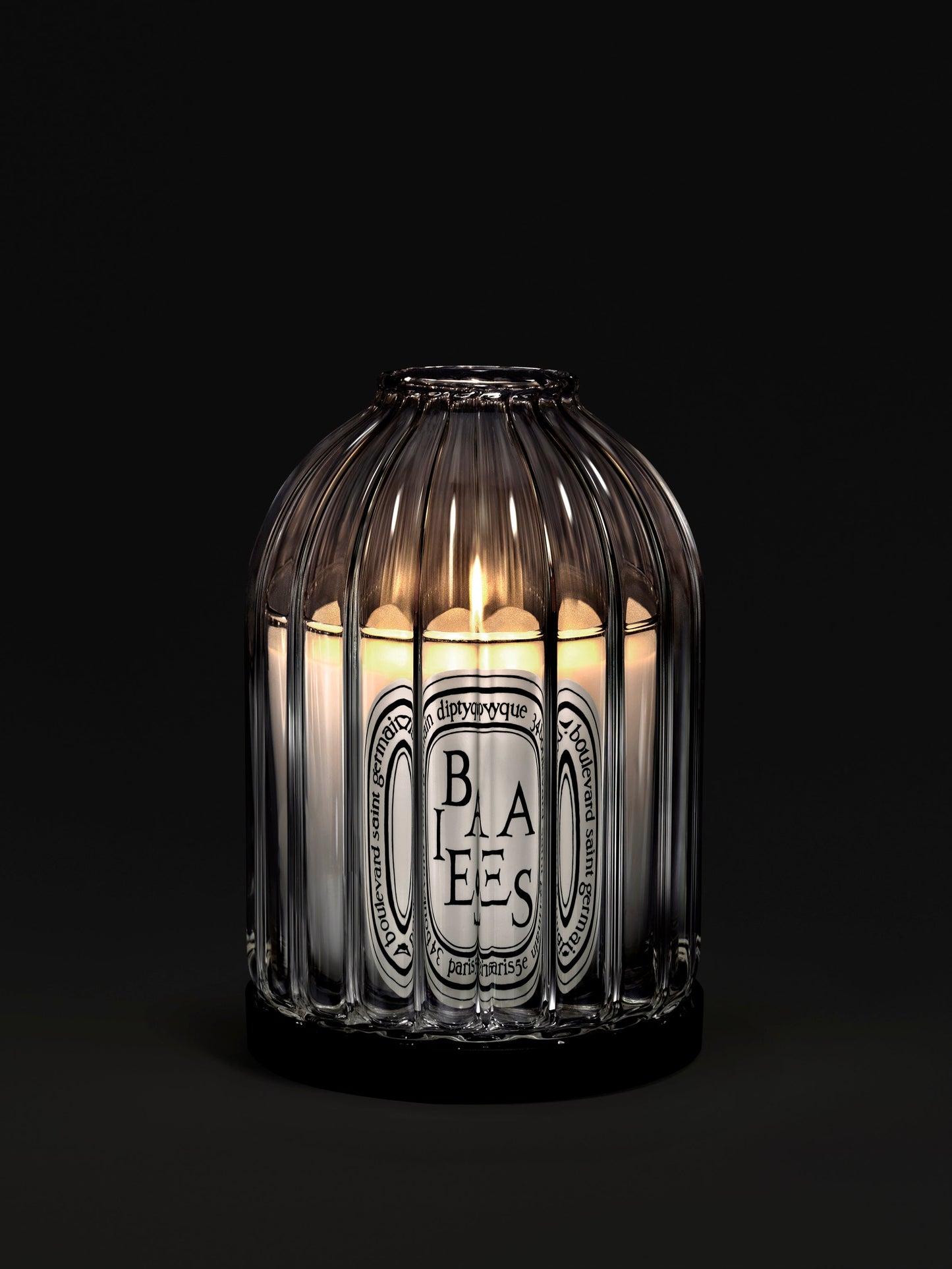 Ribbed candle holder - For small candles